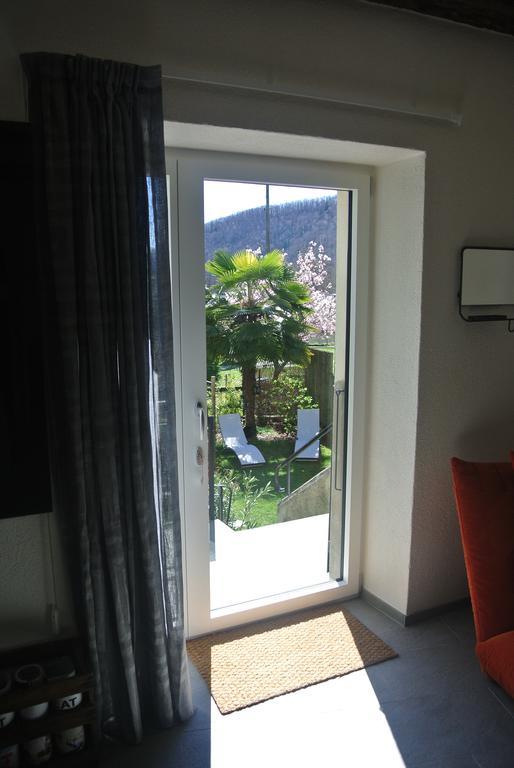 A Ca Balade In Design Apartment Miglieglia Room photo
