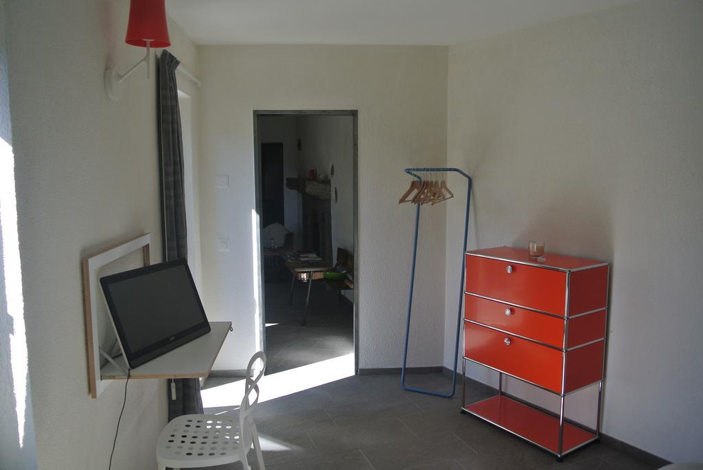 A Ca Balade In Design Apartment Miglieglia Exterior photo