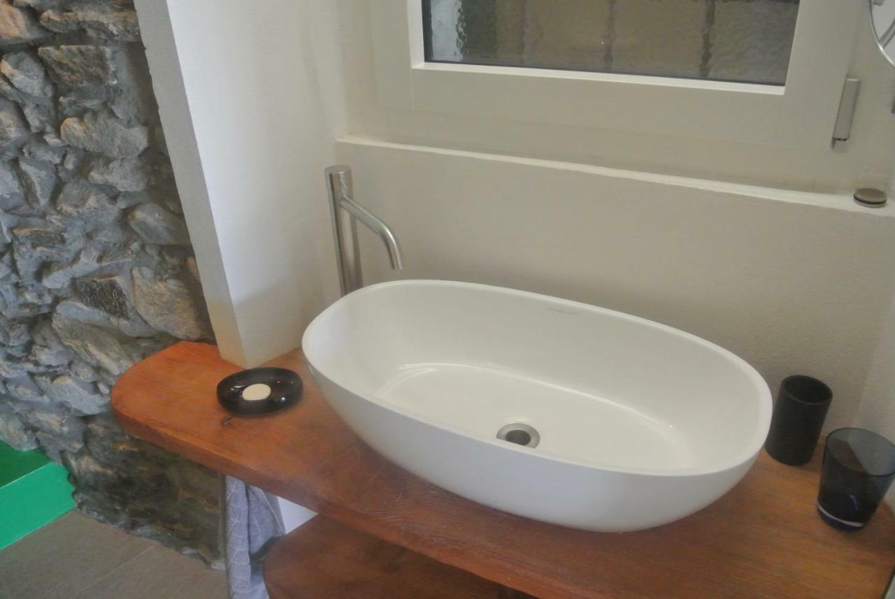 A Ca Balade In Design Apartment Miglieglia Exterior photo